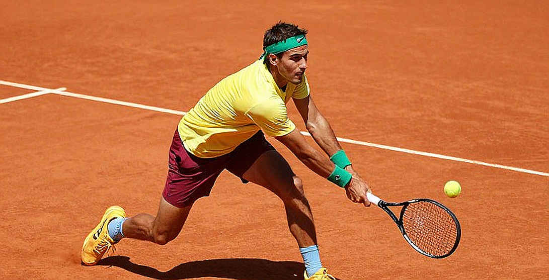 वुहान सेमीफाइनल में स्विएटेक को हराकर चवालिंस्का ने रचा इतिहास, पहली बार WTA 1000 फाइनल में